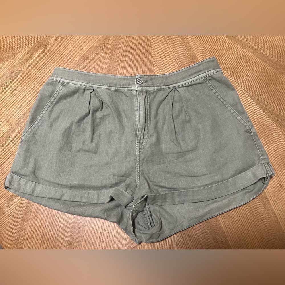Pilcro- Anthropology 100%cotton green shorts size 30 women’s
